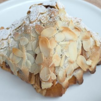 Круассан Миндальный